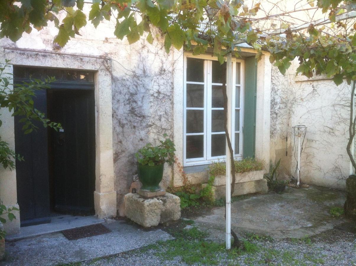 Villa La Taniere Vergèze Exterior foto